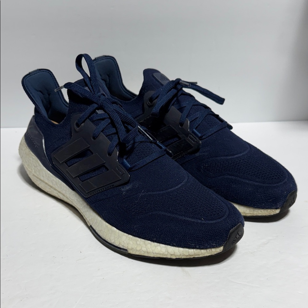 adidas Ultraboost 22 Men’s Navy Running Sneakers